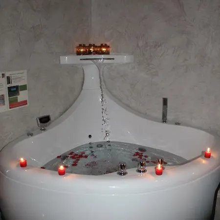 Non Disponible Bed and Breakfast
